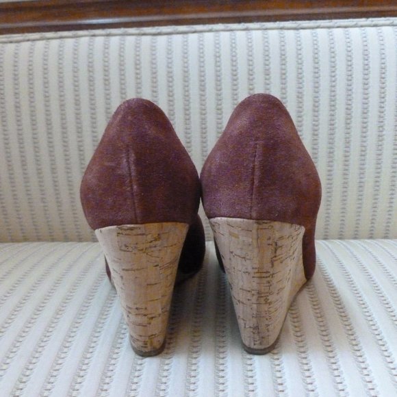 Chanel CC Logo Coin Suede Wedge Pumps - Picture 7 of 9